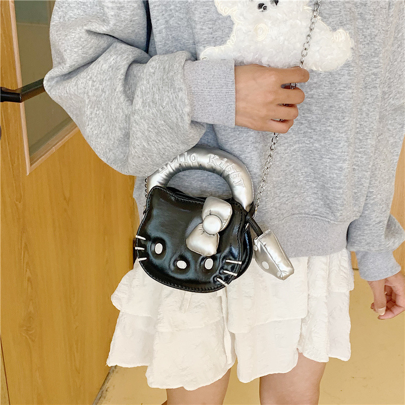 Sanrio Hello Kitty Crossbody M - огляд і ціна Luxury Bags Luggage