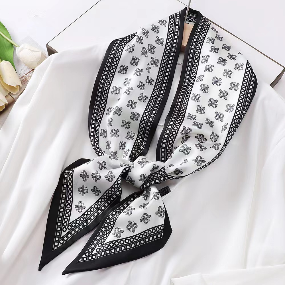 Luxury Zebra Print Silk Square - огляд і ціна Luxury Bags Trending