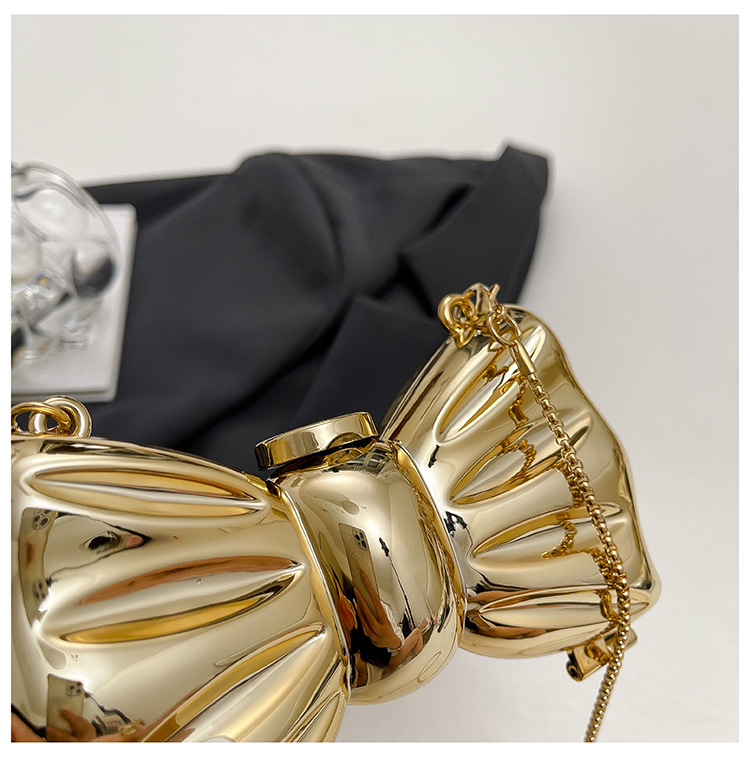 Glossy Gold Metal Bow Shaped M - огляд і ціна Luxury Bags Trending