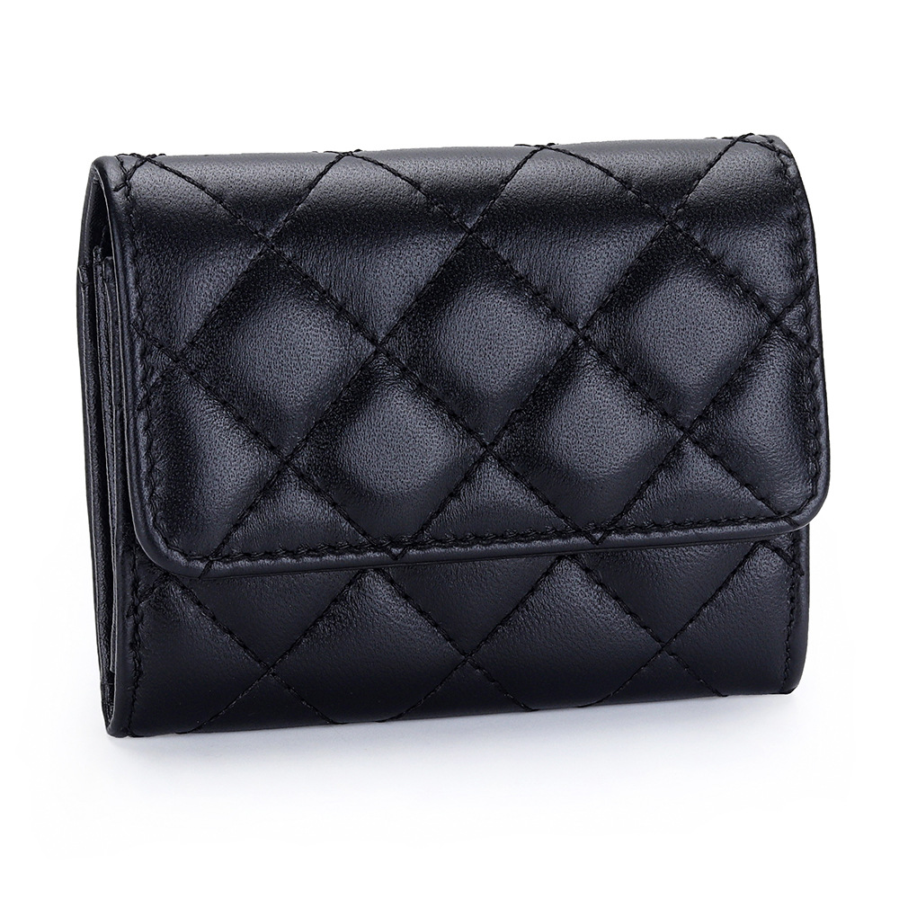 Sheepskin Quilted Card Holder  - огляд і ціна Luxury Bags Names