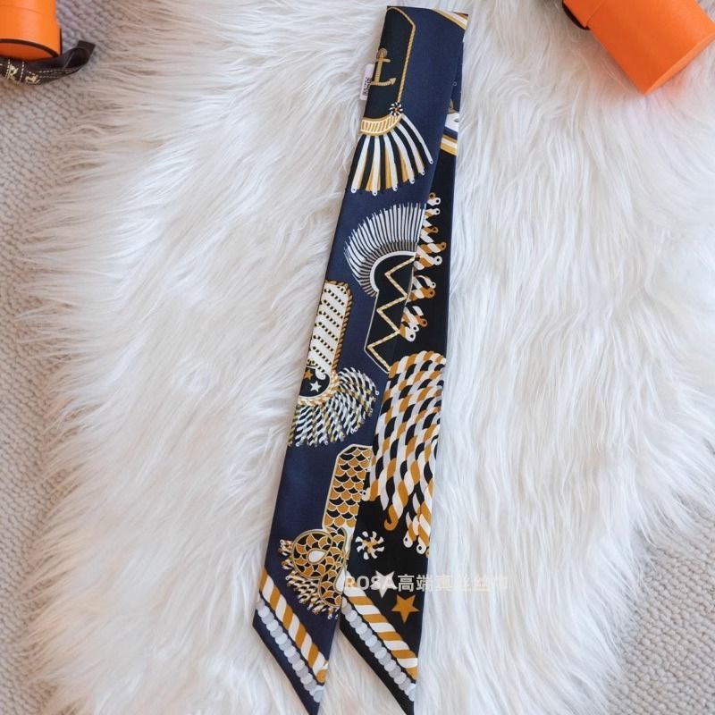 Luxury Long Scarf with Epaulet - огляд і ціна Luxury Bags Hermes