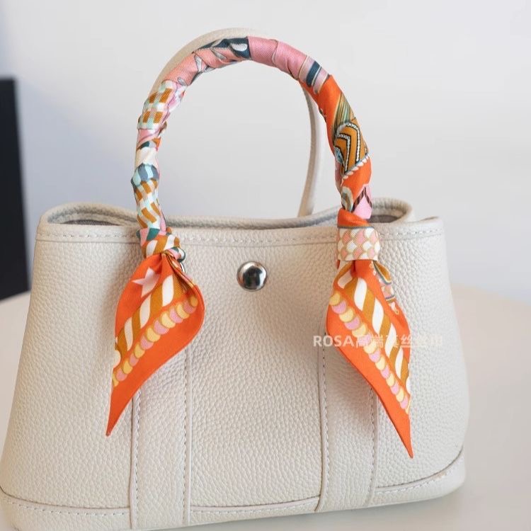 Luxury Long Scarf with Epaulet - огляд і ціна Luxury Bags Hermes