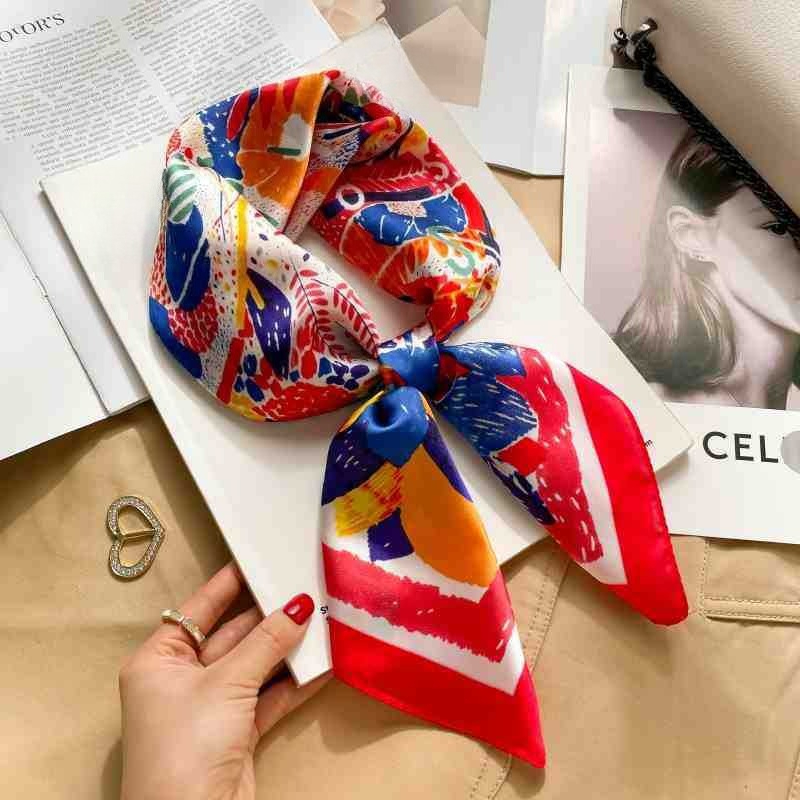 70cm Luxury Belt Print Silk Sq - огляд і ціна Luxury Bags Trending