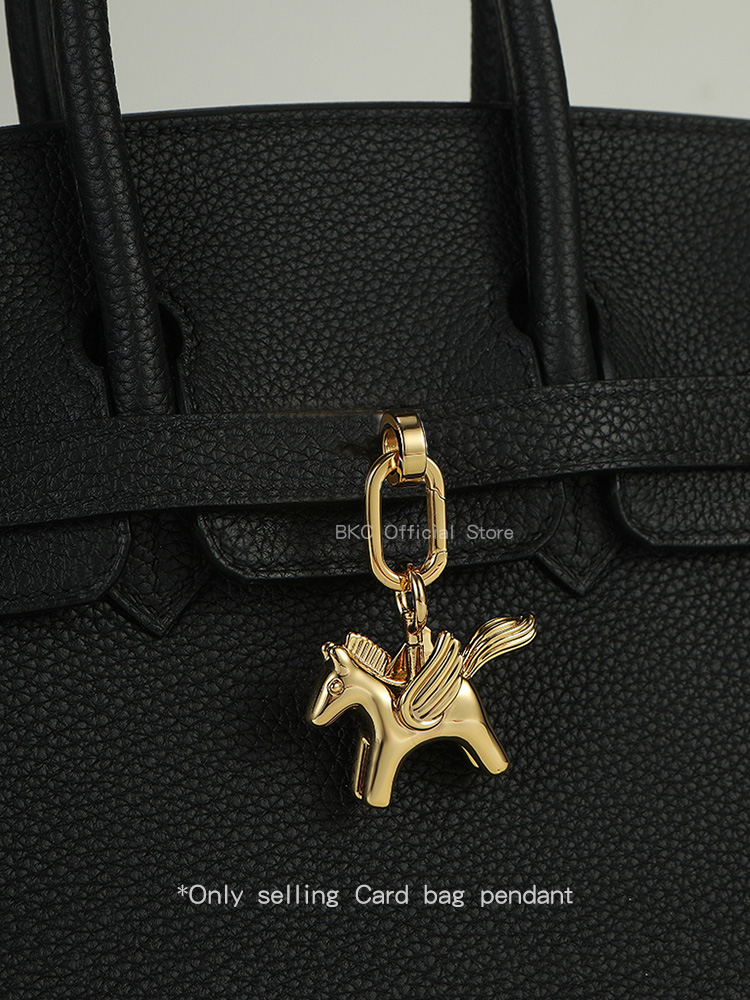 Luxury Brass Pegasus Bag Charm - огляд і ціна Luxury Bags Hermes